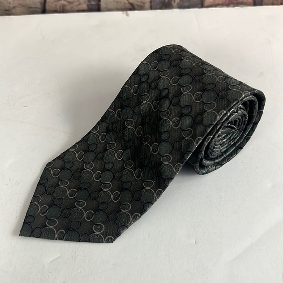 𝅺DISNEY Mickey Mouse Tie 100% Silk - Picture 1 of 6